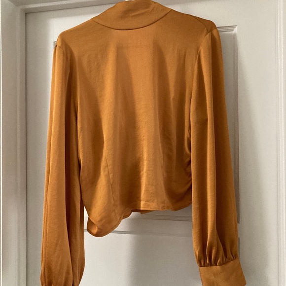 DRESSY BLOUSE - Picture 2 of 3